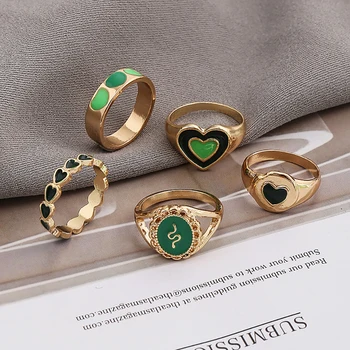 Évjárat 5db Zöld Kígyó Szíve Gyűrűk Állítsa be A Nők, Fém Festék Bevonat Kreatív INS Stílus Szerelmes Szív Gyűrű Divat Ékszerek