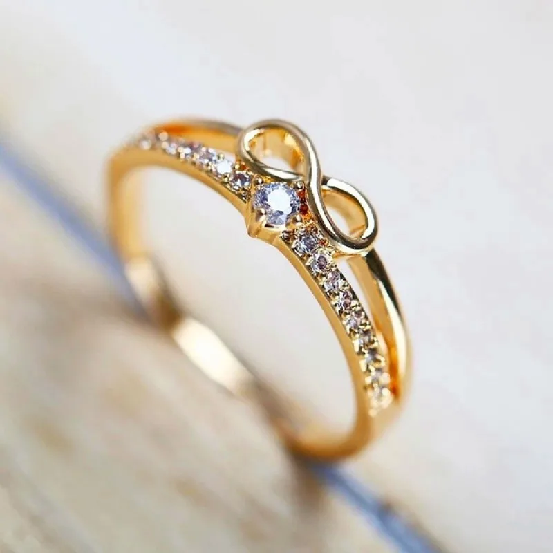 Gyönyörű Európai, illetve Amerikai divat női csillogó Gyűrű Hercegnő gyűrűs menyasszony eljegyzési gyűrű Szülinapi Buli Évforduló Ajándék 2