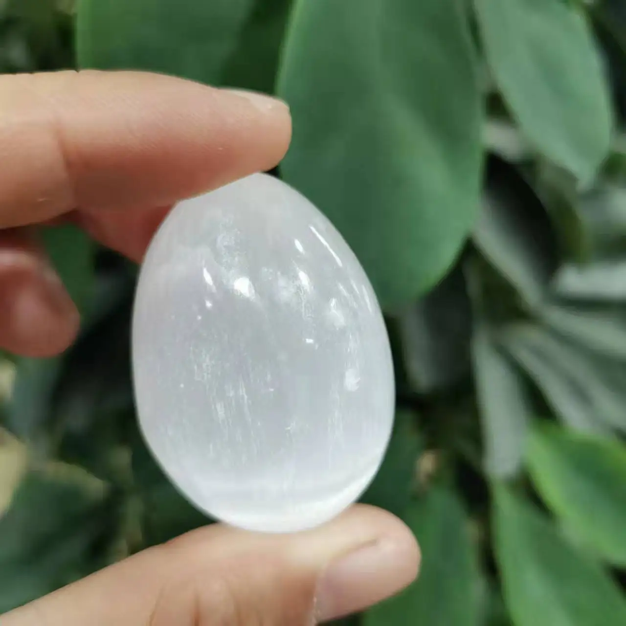 4cm Természetes selenite kristály gemston tojás Gipsz Kristály Tojás Csakra Gyógyító 1db 1